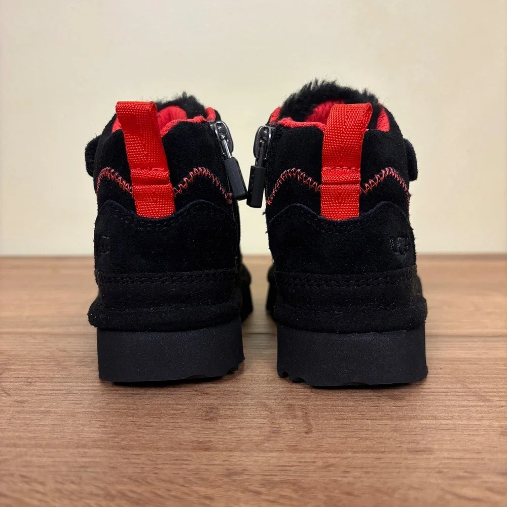 UGG Highland Hi Heritage Sneakers Black/Red Kids Size 6 Suede Elastic‎ Laces